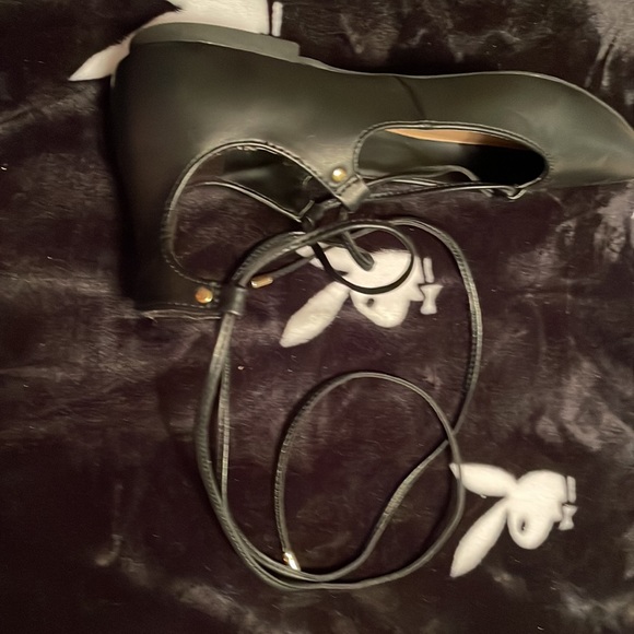 Old Navy, gladiator ankle close toe shoes - Picture 2 of 2